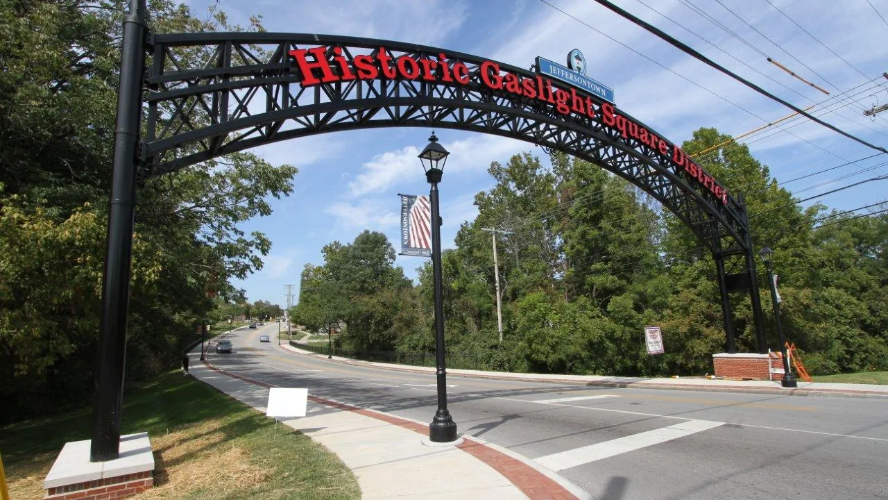 Roofing contractor in Jeffersontown, KY